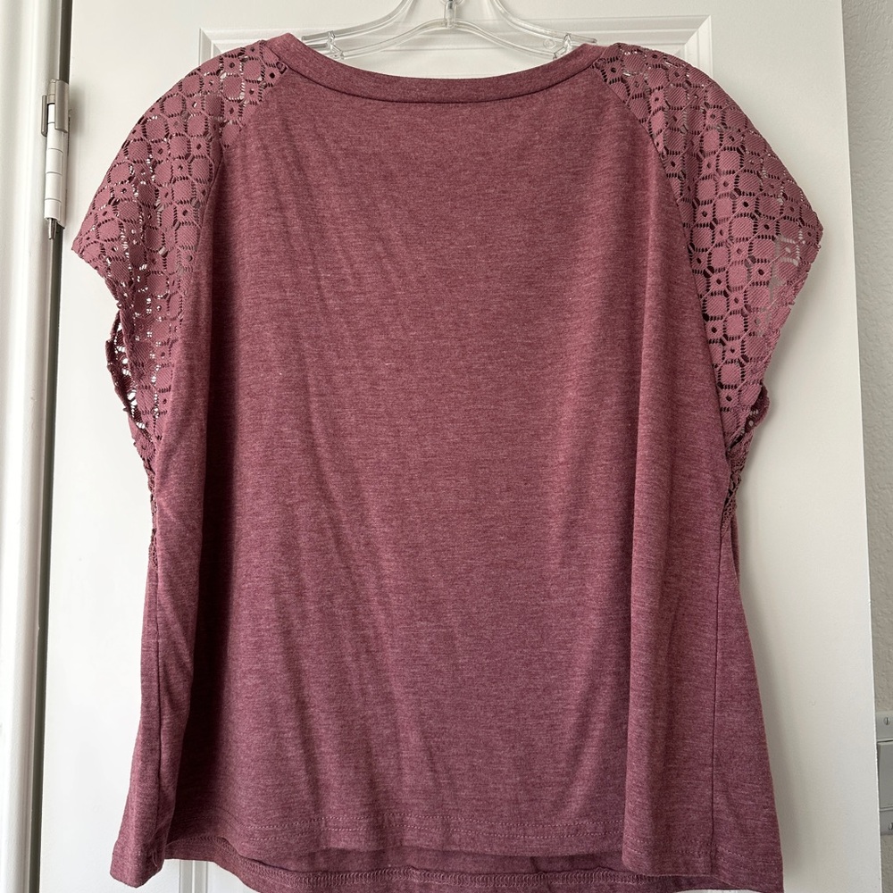 SHEIN Womens Dusty Rose Lace Sleeve Tee Boho Cottagecore Romantic Feminine - Picture 4 of 4